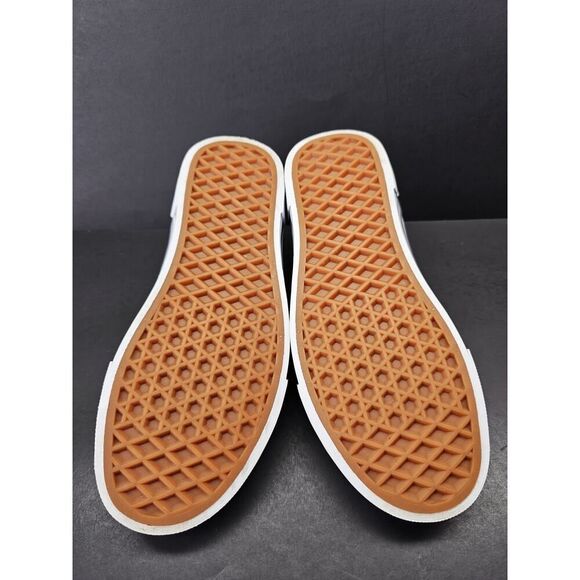 Vans Women 5 Comfy footwear - Picture 5 of 10